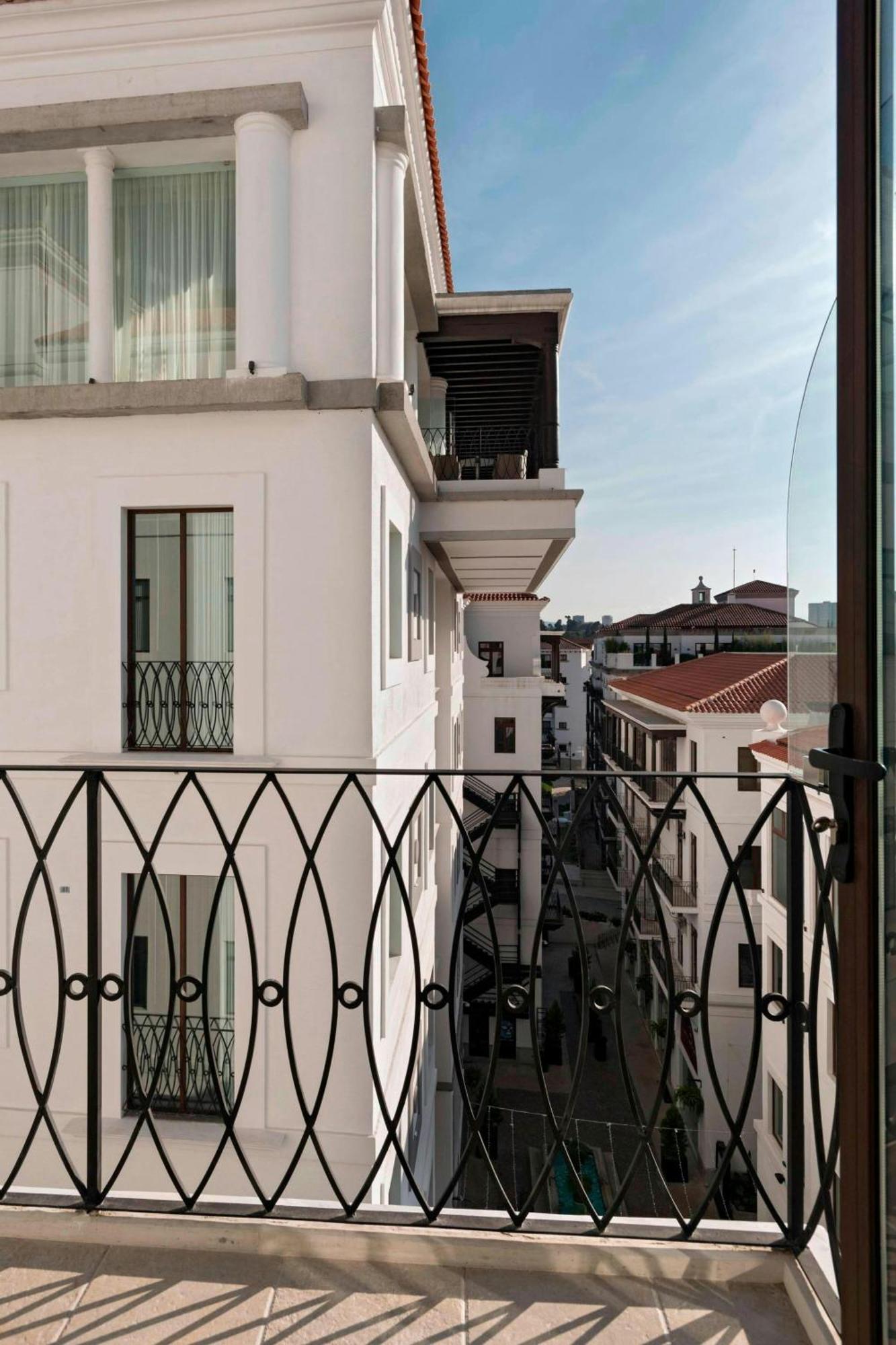 Ac Hotels By Marriott Guatemala City Exteriör bild