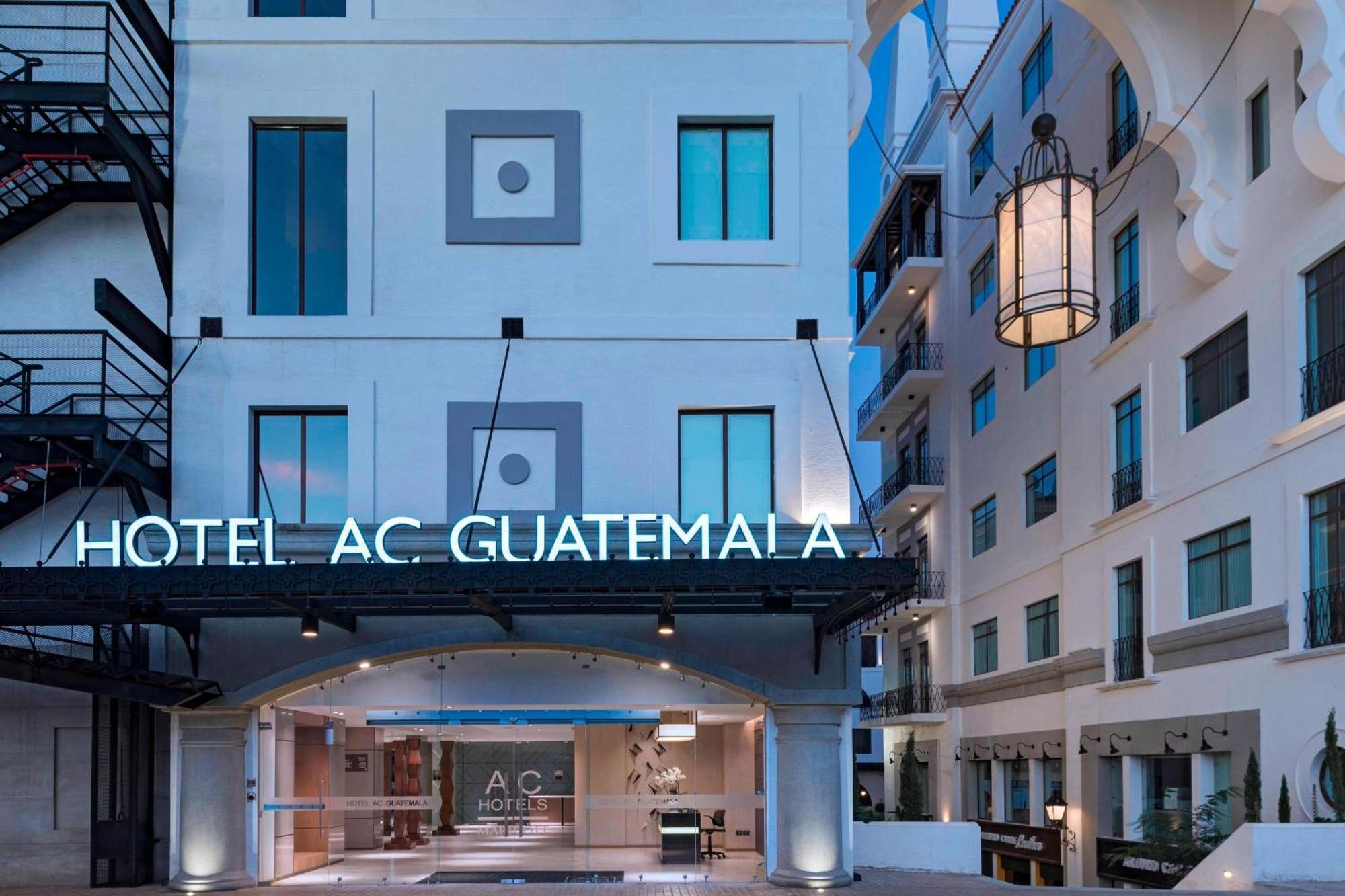 Ac Hotels By Marriott Guatemala City Exteriör bild