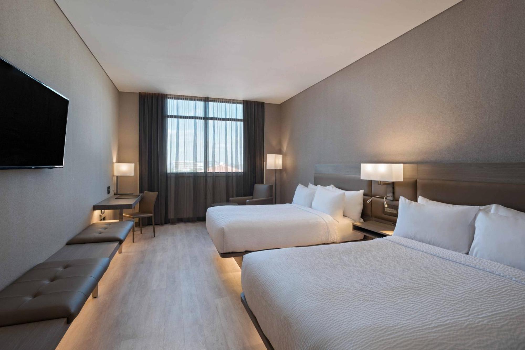 Ac Hotels By Marriott Guatemala City Exteriör bild