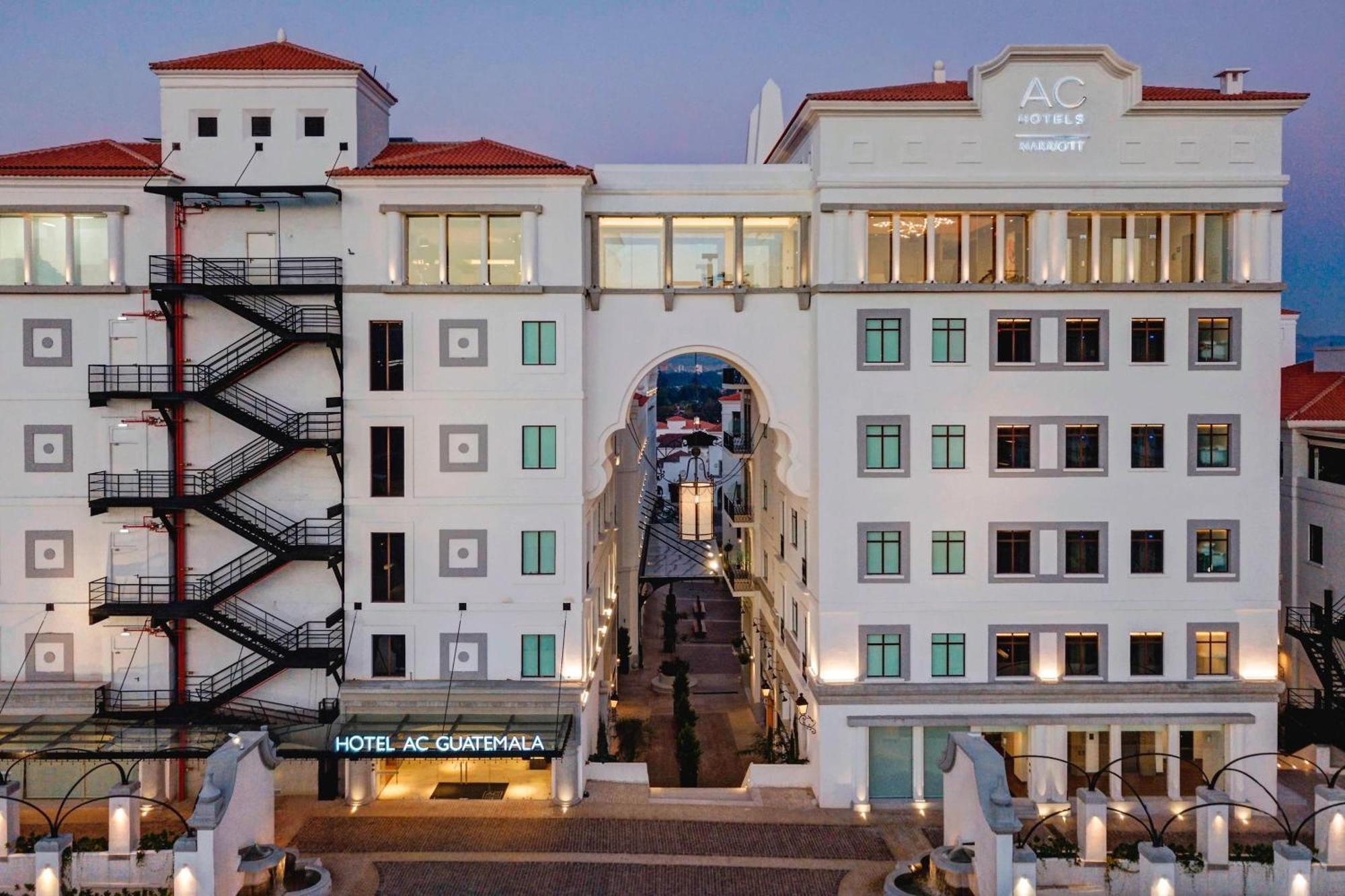 Ac Hotels By Marriott Guatemala City Exteriör bild